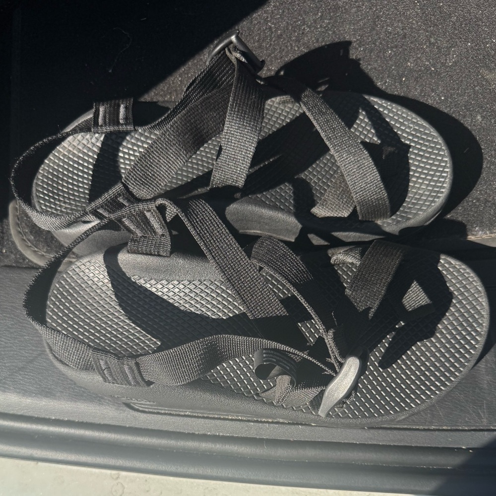 Chaco men’s adjustable Strap sandals